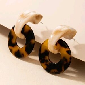 Drop earrings Tortoiseshell‎ lightweight Cheetah print boho casual hoop 💖2/$30